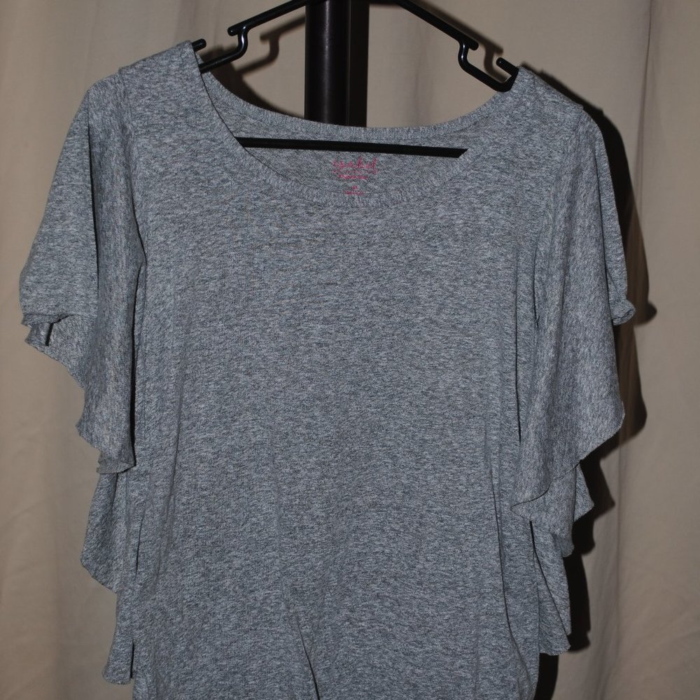 Frill sleeved grey shirt/ Yellow casual T shirt